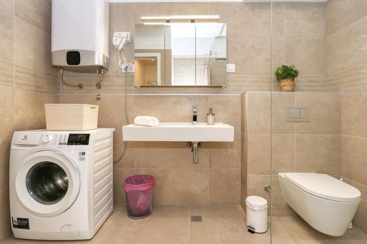 Apartments Luna With Free Parking Zadar Exterior foto