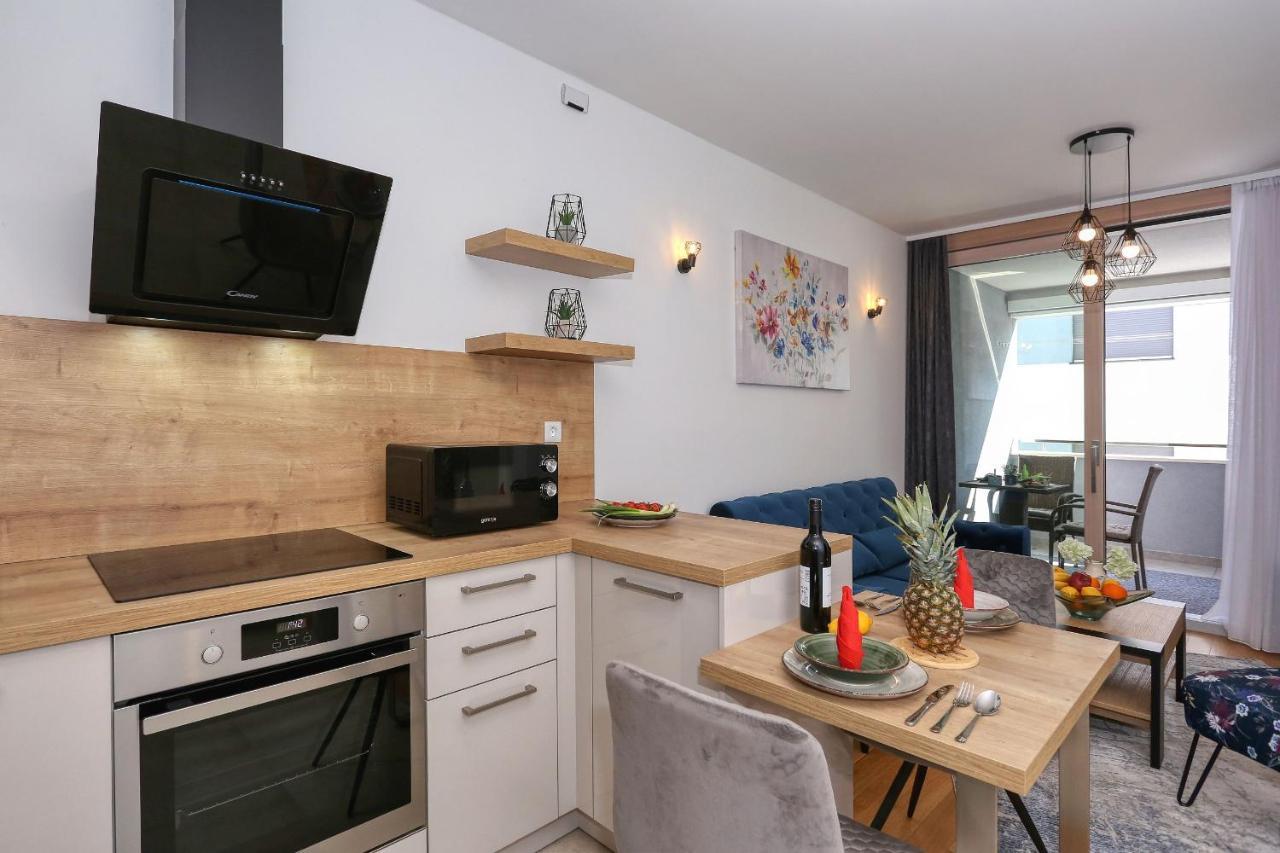 Apartments Luna With Free Parking Zadar Exterior foto