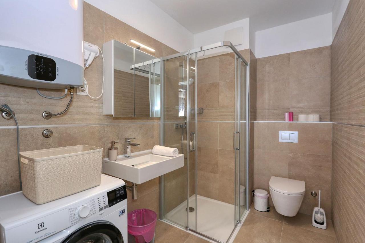 Apartments Luna With Free Parking Zadar Exterior foto