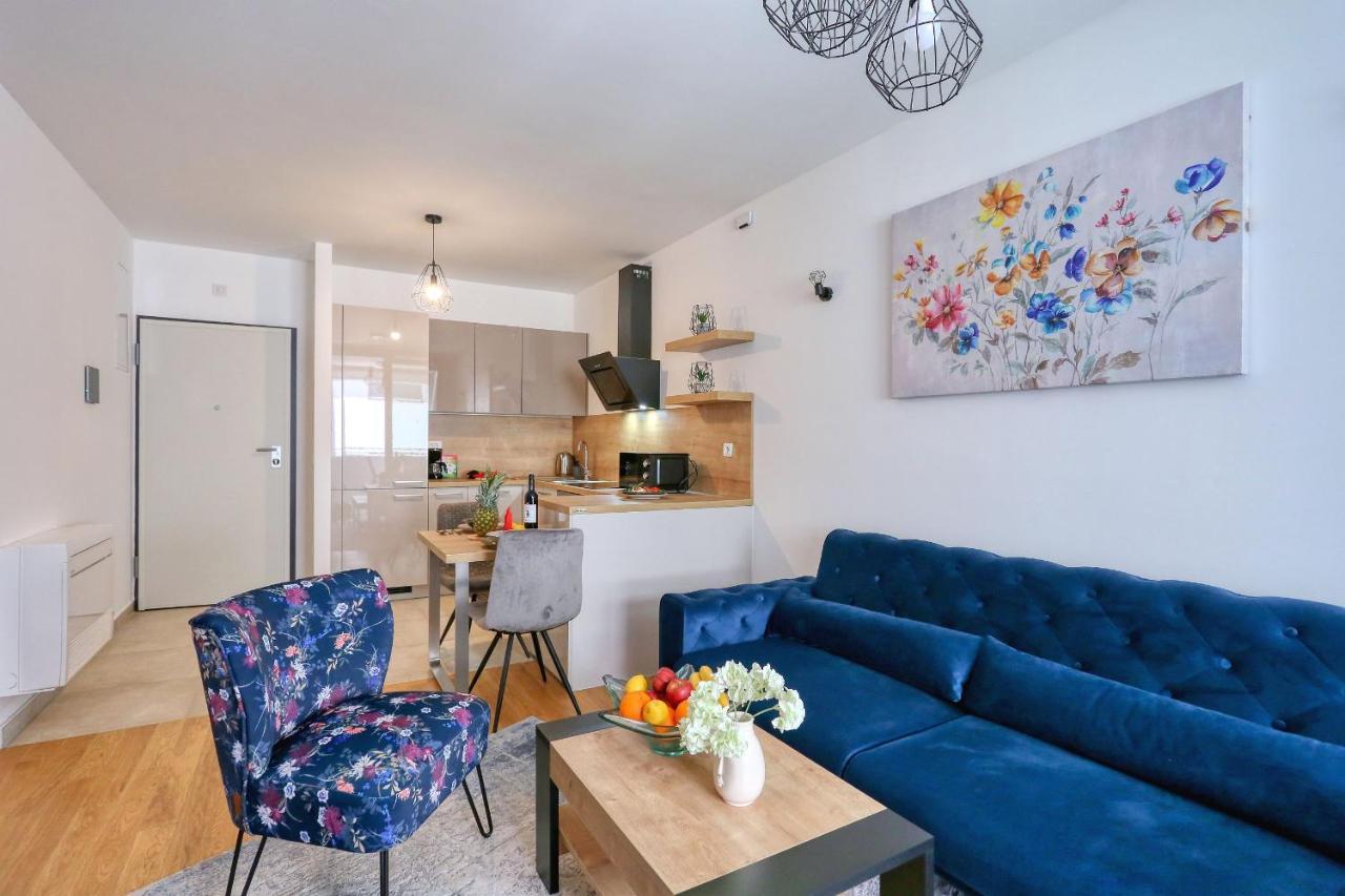 Apartments Luna With Free Parking Zadar Exterior foto