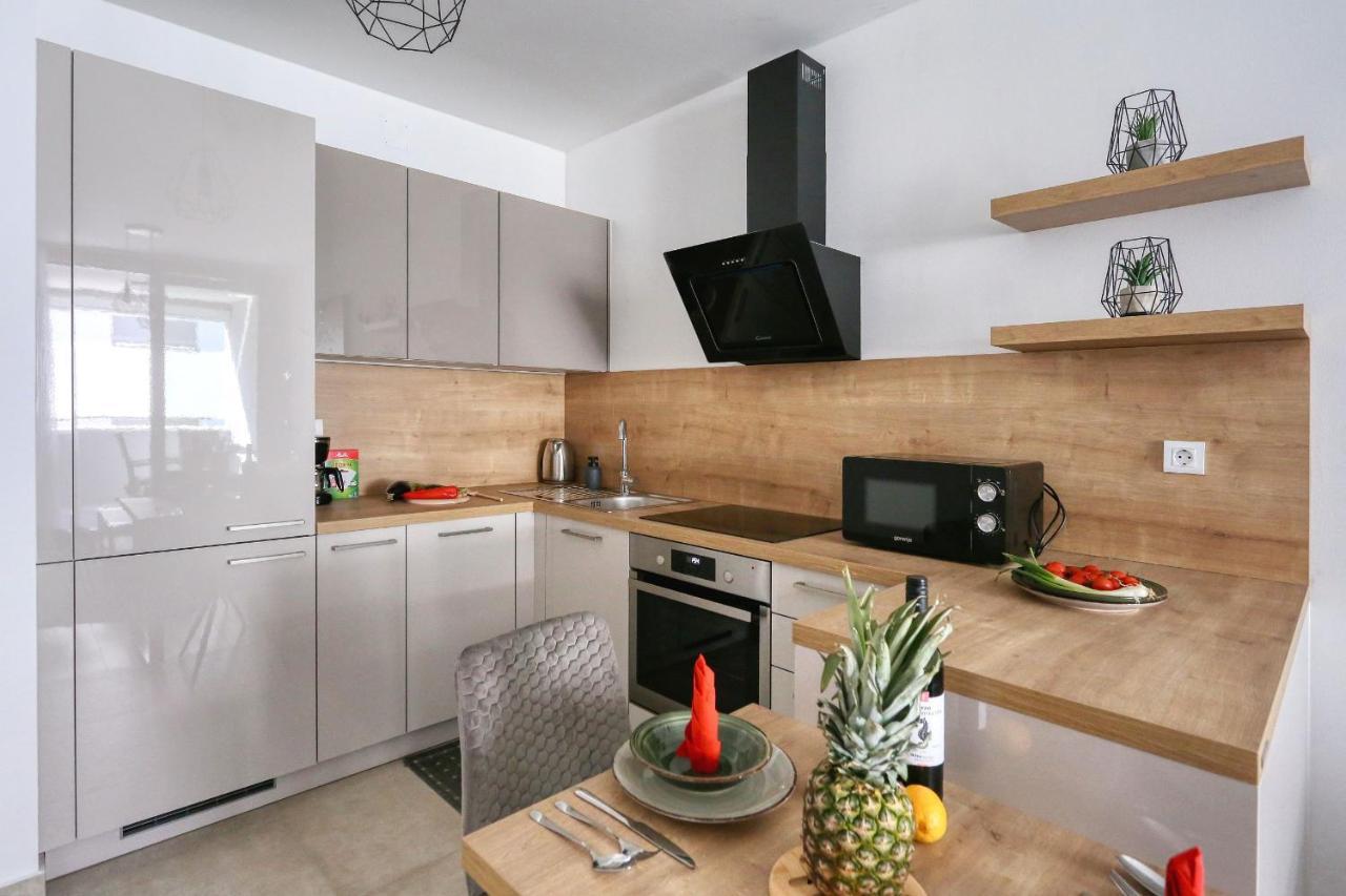 Apartments Luna With Free Parking Zadar Exterior foto