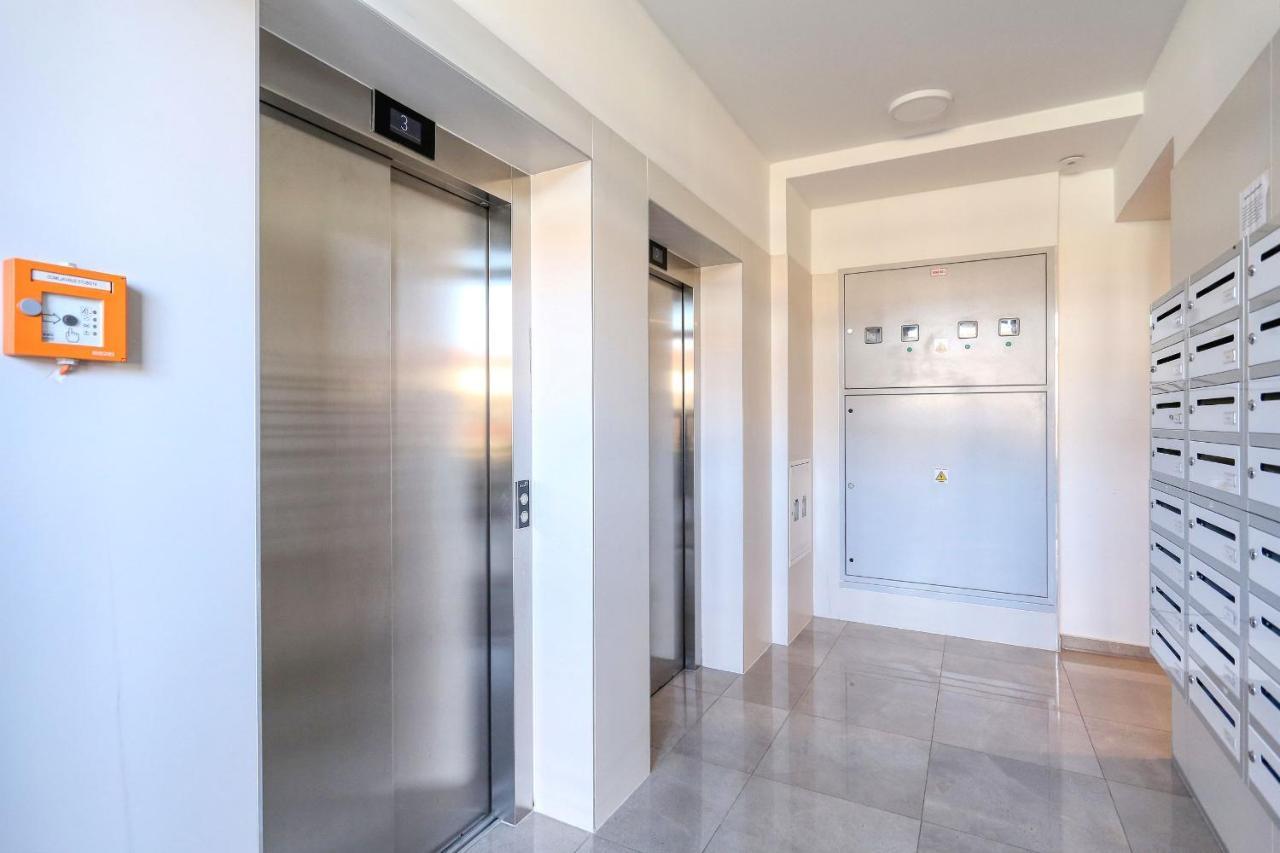 Apartments Luna With Free Parking Zadar Exterior foto